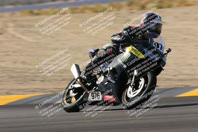 media/Nov-05-2022-SoCal Trackdays (Sat) [[f8d9b725ab]]/Turns 9 and 8 (1050am/